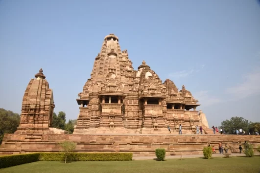 08 Days Golden Triangle Tour with Orchha and Khajuraho