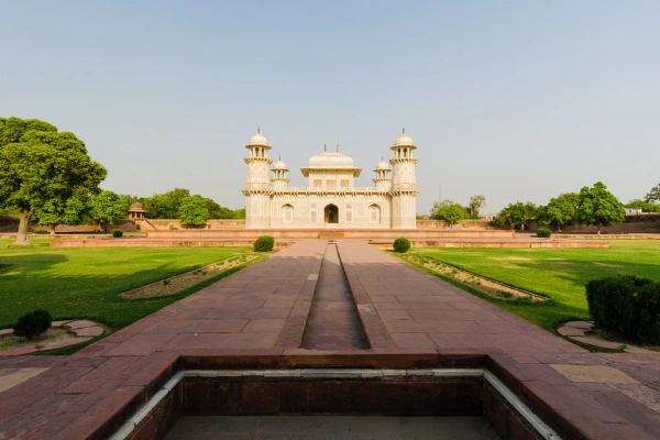 10 Days Golden Triangle Tour with Orchha Khajuraho and Varanasi