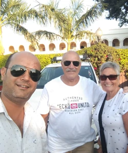 Chauffeur-Driven Car Hire Services in India