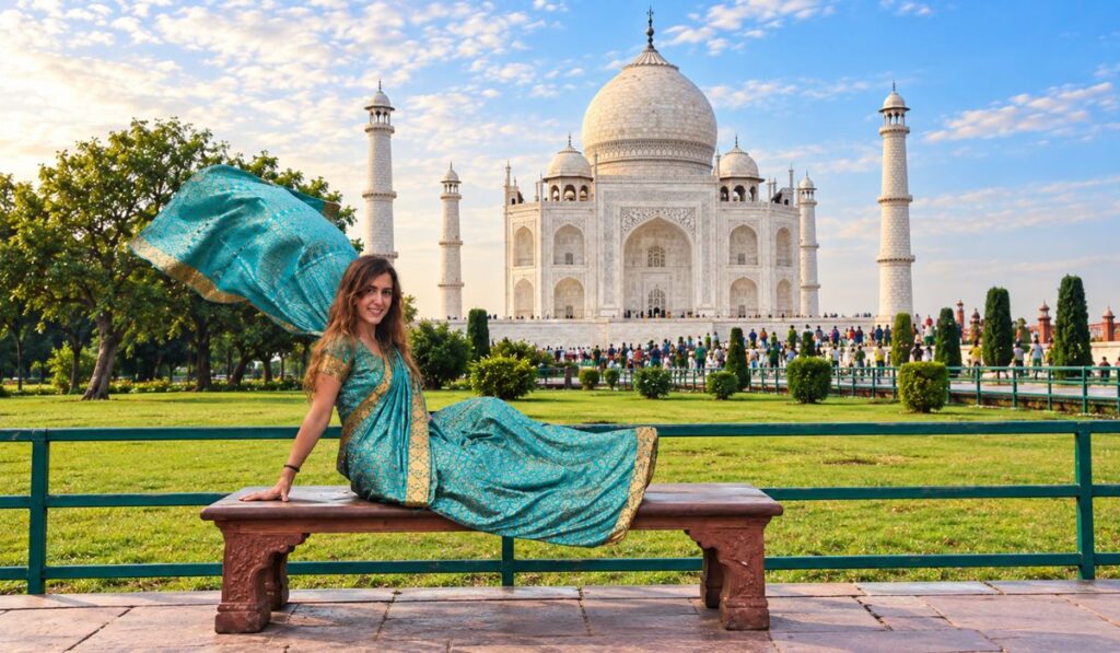 How to Travel from Delhi to Agra with a Private Driver